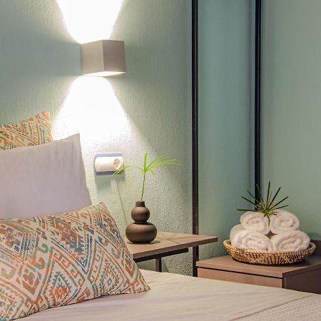 Joya Ofrynio Stylish Suites Ofrínion Eksteriør bilde