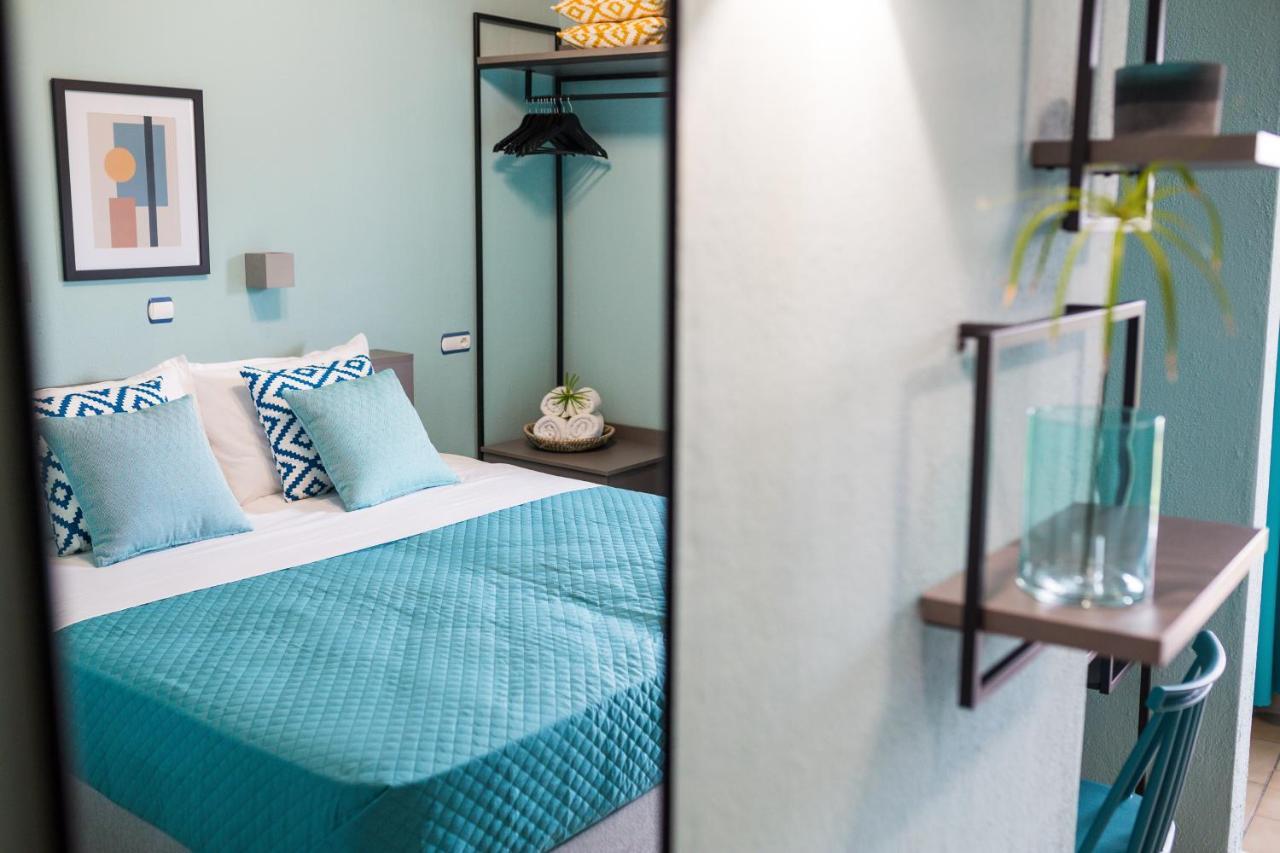Joya Ofrynio Stylish Suites Ofrínion Eksteriør bilde