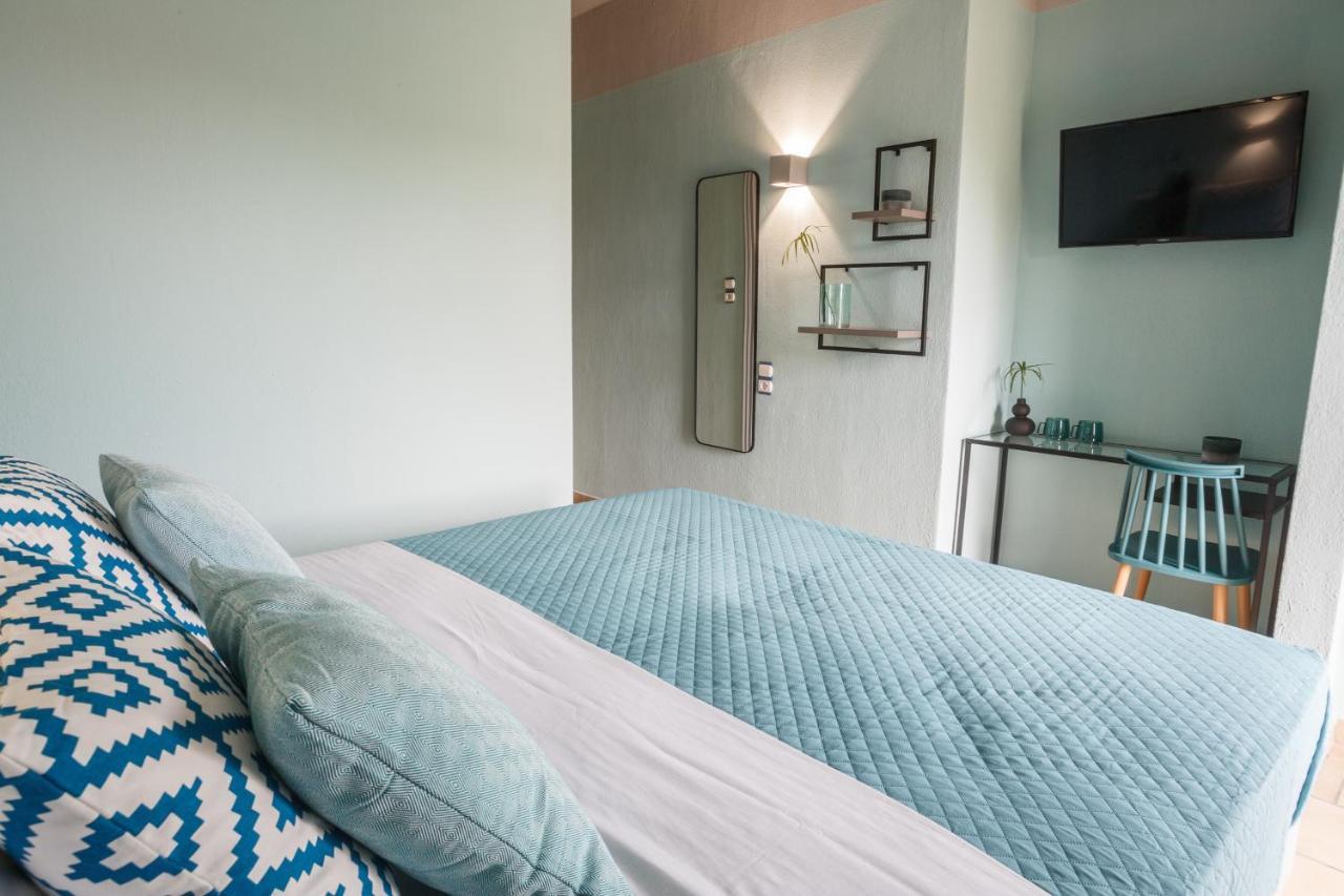 Joya Ofrynio Stylish Suites Ofrínion Eksteriør bilde